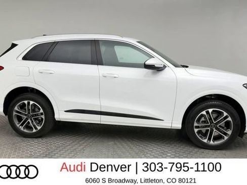 Used 2025 Audi Q5 Premium w/ Convenience Package AWD/4WD image 9