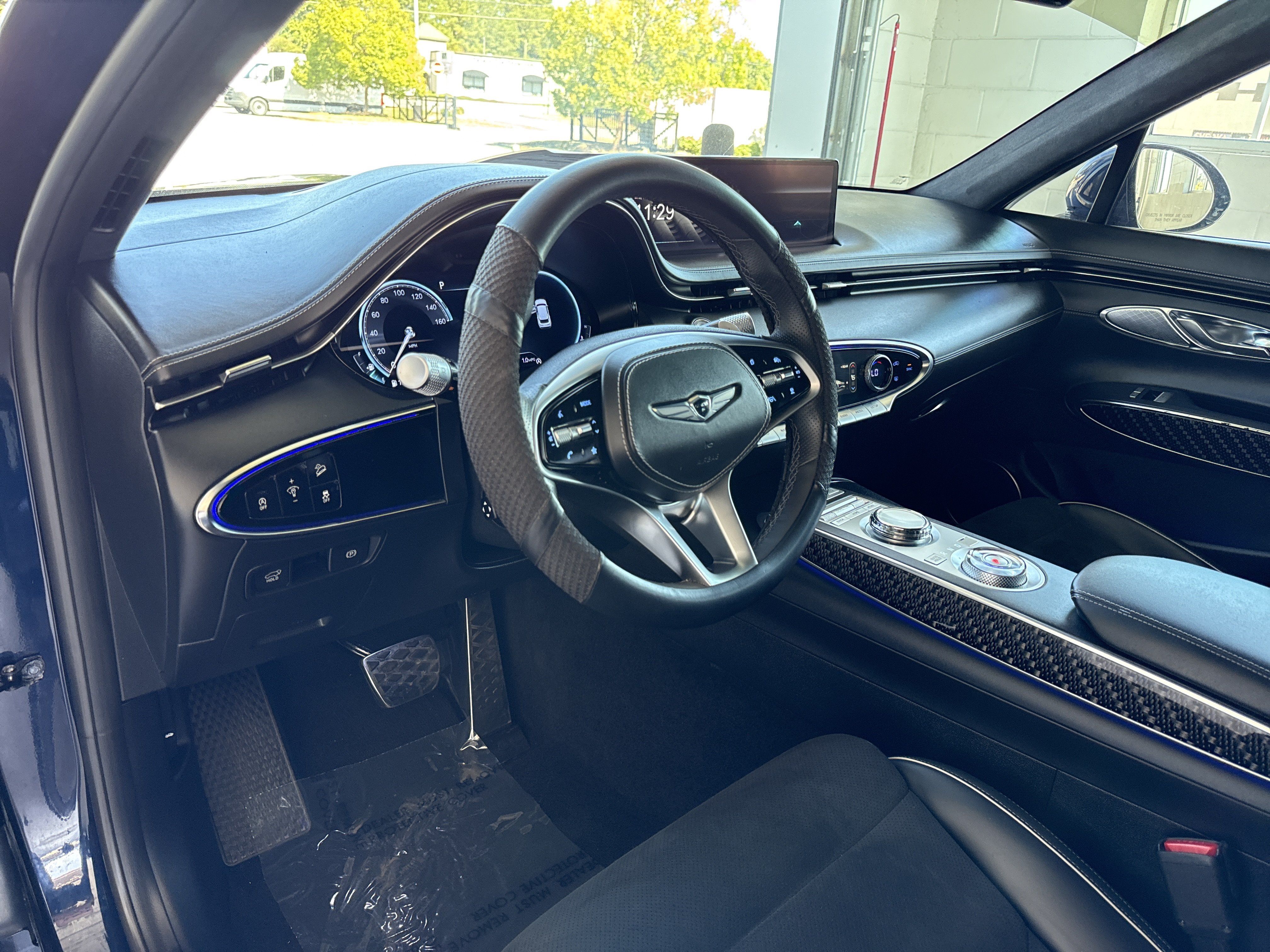 Used 2022 Genesis GV70 3.5T Sport w/ Sport Prestige Package AWD/4WD image 19