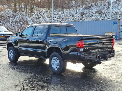 Used 2023 Toyota Tacoma SR image 4