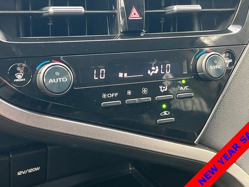 Used 2023 Toyota Camry SE image 20