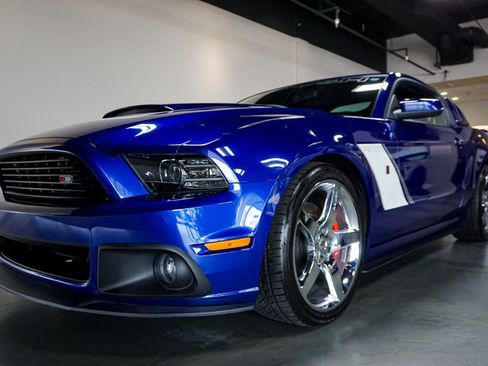 Used 2013 Ford Mustang GT Premium w/ Electronics Pkg RWD image 71
