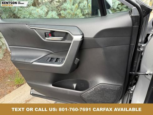 Used 2025 Toyota RAV4 XLE AWD/4WD image 20