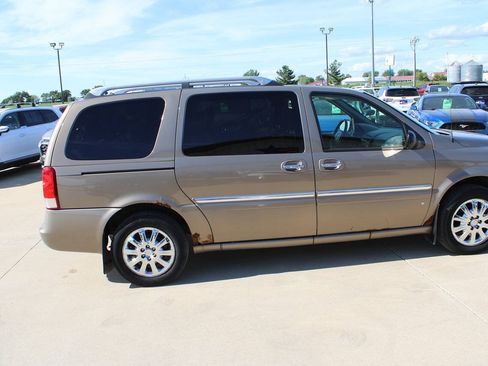 Used 2006 Buick Terraza CXL FWD image 4