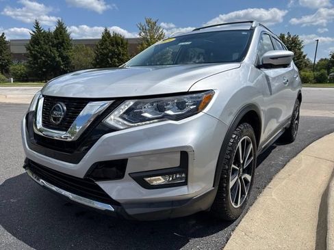 Used 2019 Nissan Rogue SL w/ Premium Package AWD/4WD image 1