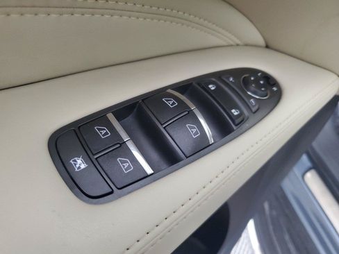 Used 2018 INFINITI QX60 FWD w/ Deluxe Technology Package image 19