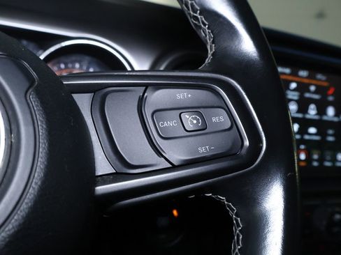 Used 2021 Jeep Wrangler Sport AWD/4WD image 19