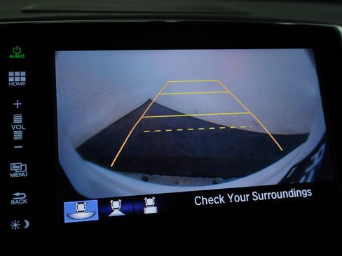 Used 2016 Honda Pilot Touring image 34