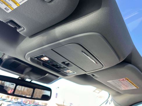 Used 2024 Ford F250 Lariat w/ Tremor Off-Road Package image 34