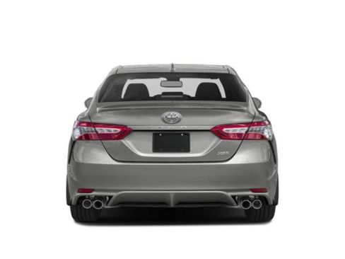 Used 2019 Toyota Camry LE FWD image 5