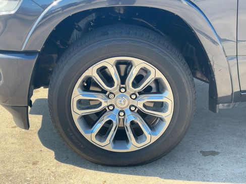 Used 2021 RAM 1500 Laramie w/ Sport Appearance Package image 11