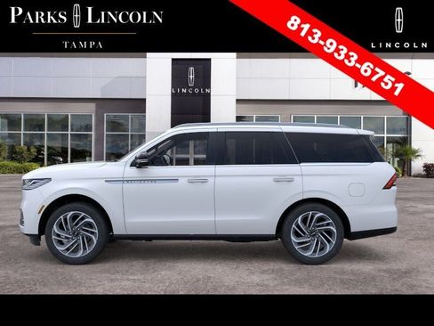 New 2026 Lincoln Navigator Reserve AWD/4WD image 3