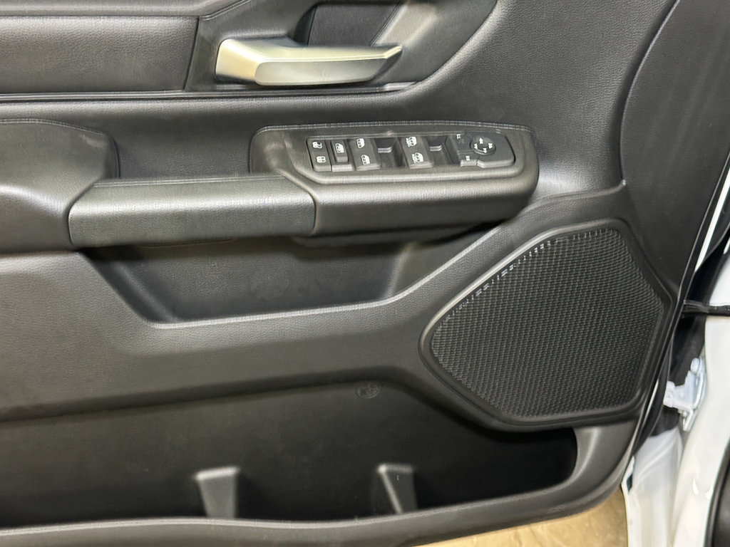 New 2026 RAM 1500 Tradesman AWD/4WD image 18