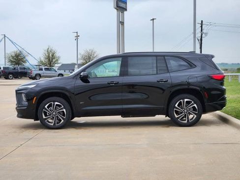 New 2025 Buick Enclave Sport Touring w/ Super Cruise Package image 7