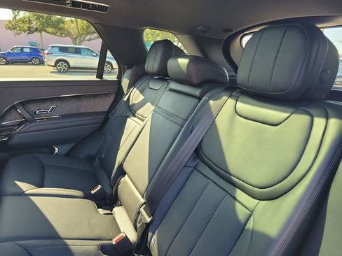 Used 2023 Land Rover Range Rover Sport SE Dynamic image 12