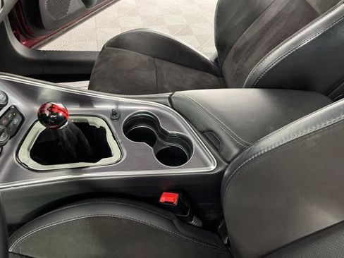 Used 2017 Dodge Challenger R/T Plus RWD image 29