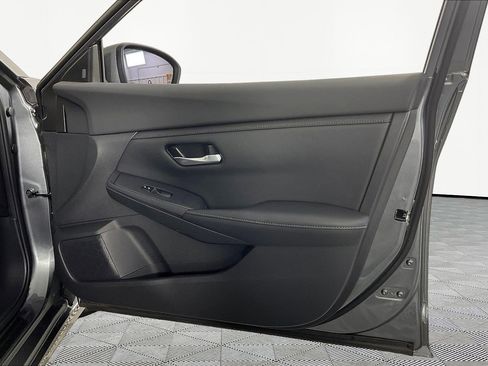Certified 2023 Nissan Sentra SV w/ Trunk Package FWD image 27