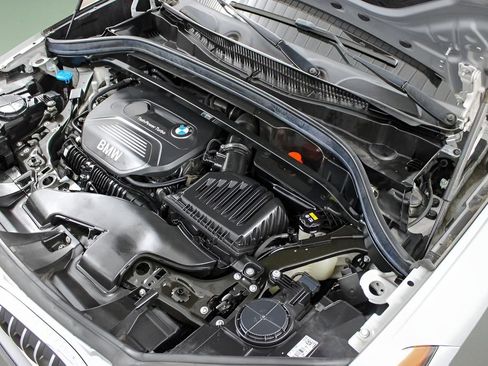 Used 2018 BMW X1 xDrive28i image 25