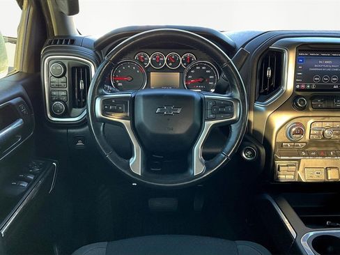 Used 2022 Chevrolet Silverado 1500 LT Trail Boss w/ Bed Protection Package image 5