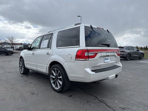 Used 2016 Lincoln Navigator Reserve image 5