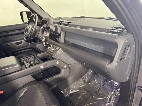 Used 2022 Land Rover Defender 110 X-Dynamic HSE AWD/4WD image 36