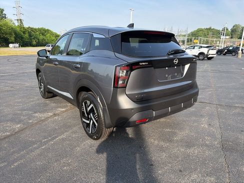 New 2026 Nissan Kicks SV w/ Charging Package FWD image 3