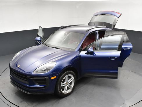 Used 2022 Porsche Macan AWD/4WD image 24