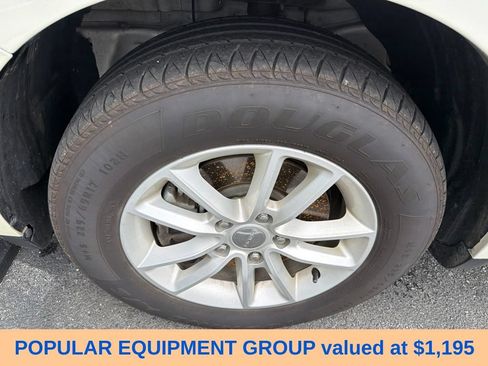 Used 2013 Dodge Journey SXT w/ Popular Equipment Group FWD image 2