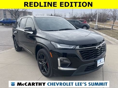 Used 2022 Chevrolet Traverse Premier w/ Redline Edition image 2