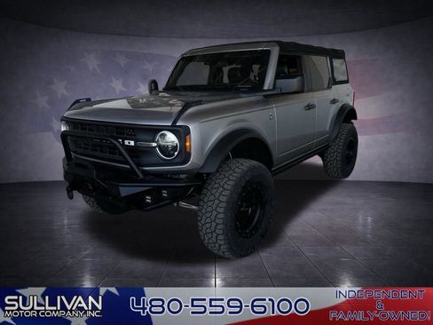 Used 2022 Ford Bronco Black Diamond image 1