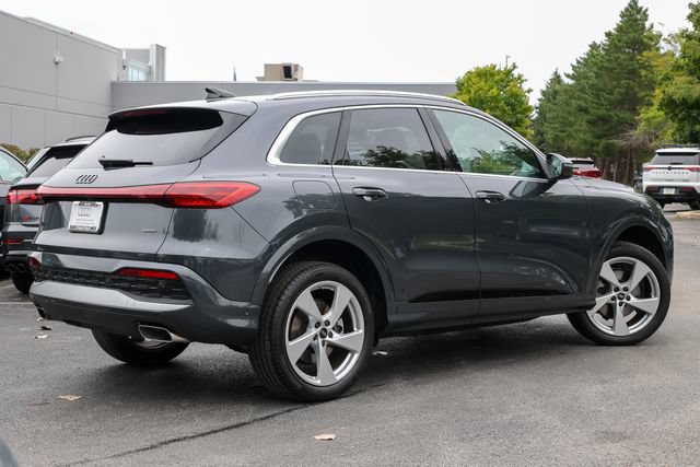 Used 2025 Audi Q5 Premium Plus w/ Premium Plus AWD/4WD image 23