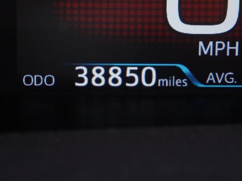 Used 2022 Toyota Prius Prime XLE image 3