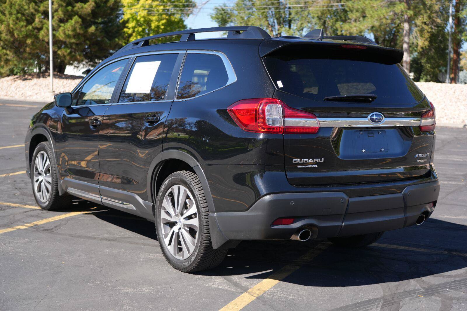 Used 2021 Subaru Ascent Limited w/ Technology Package AWD/4WD image 3
