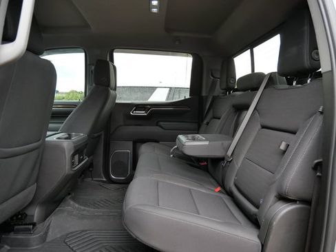 Used 2024 Chevrolet Silverado 1500 LT Trail Boss w/ Convenience Package II AWD/4WD image 14