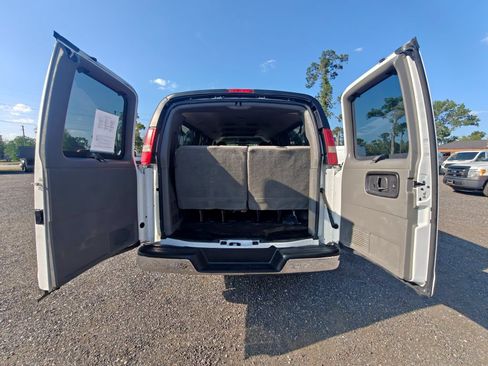 Used 2014 Chevrolet Express 3500 LT w/ LT Preferred Equipment Group RWD image 28