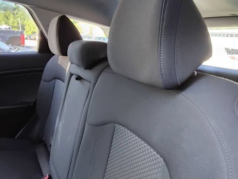 Used 2023 Kia Sportage LX AWD/4WD image 8