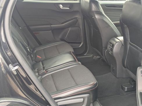 Used 2024 Ford Escape ST-Line image 31