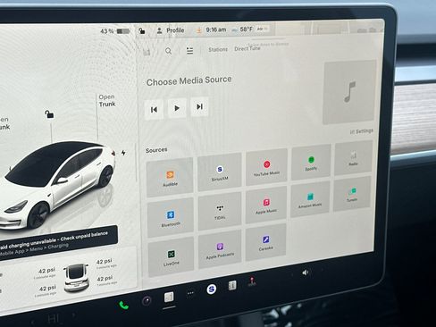 Used 2023 Tesla Model 3 Standard Range image 17