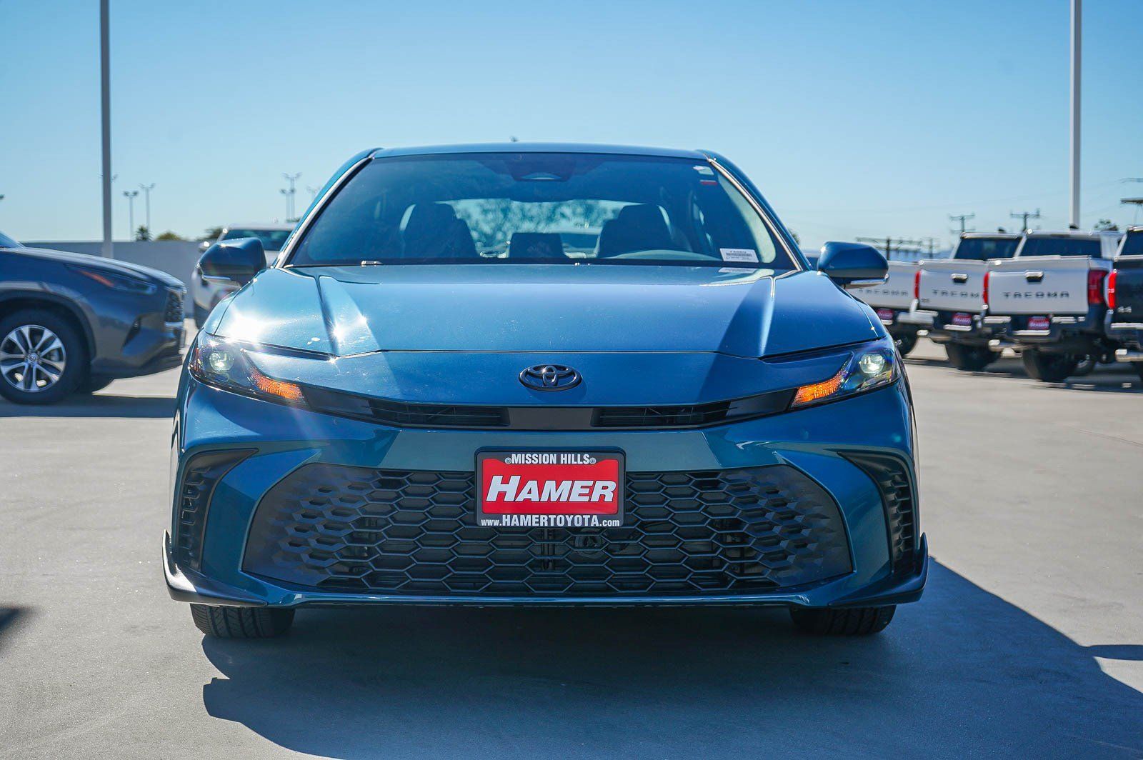 New 2026 Toyota Camry SE FWD image 2
