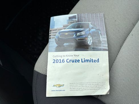 Used 2016 Chevrolet Cruze LS FWD image 34