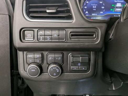 Used 2023 Chevrolet Tahoe Z71 image 19