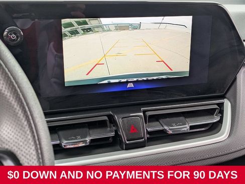 Used 2025 Chevrolet TrailBlazer LT AWD/4WD image 16