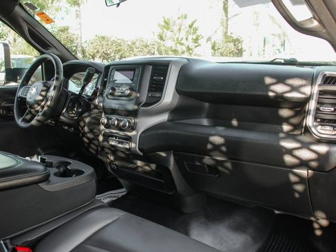 Used 2021 RAM 4500 Tradesman RWD image 28