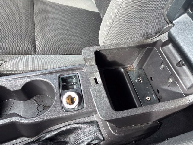 Used 2014 Ford Focus SE FWD image 25