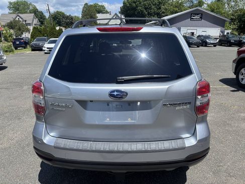 Used 2014 Subaru Forester 2.5i Premium AWD/4WD image 4