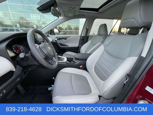 Used 2020 Toyota RAV4 XLE Premium image 14