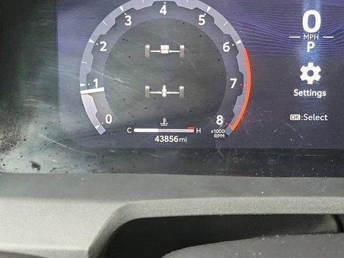 Used 2024 Toyota Tacoma TRD Off-Road image 21