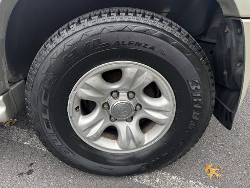 Used 2001 Toyota 4Runner Limited image 17