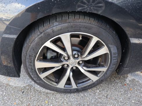 Used 2016 Nissan Maxima 3.5 SV FWD image 4