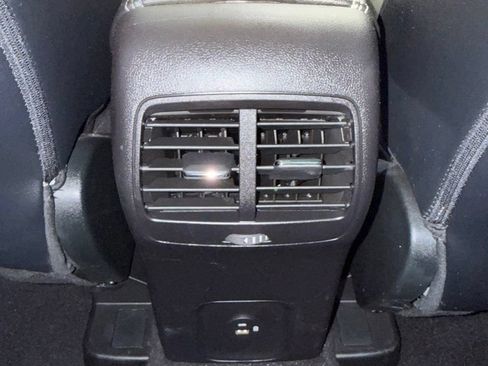 Used 2022 Ford Escape Titanium AWD/4WD image 30
