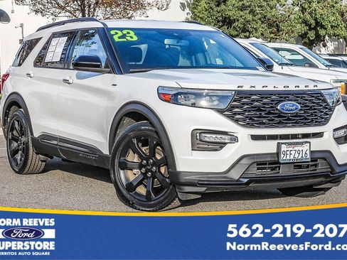 Certified 2023 Ford Explorer ST-Line w/ Class IV Trailer Tow Package image 1